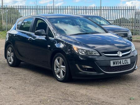 VAUXHALL ASTRA 2.0 CDTi ecoFLEX SRi